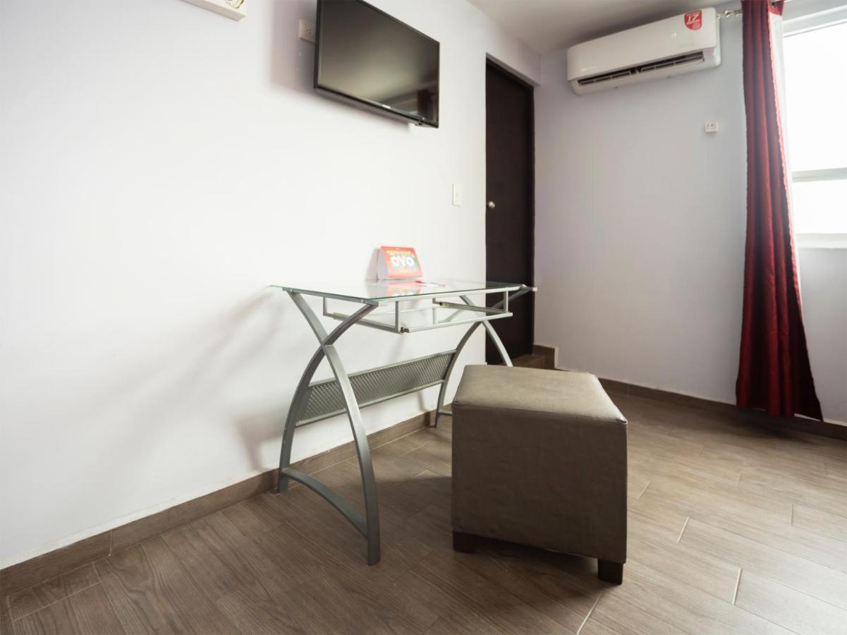 Adhoc Express Hotell Monterrey Eksteriør bilde