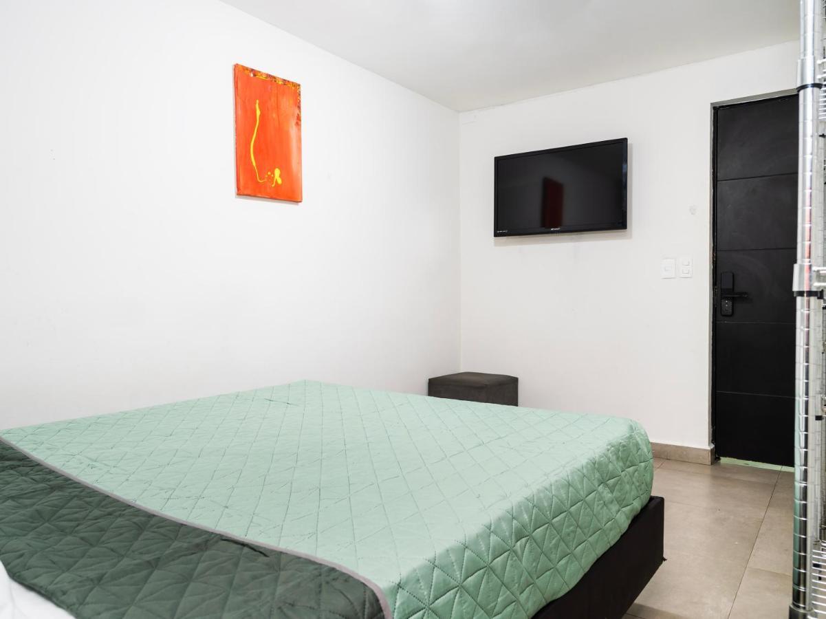 Adhoc Express Hotell Monterrey Eksteriør bilde