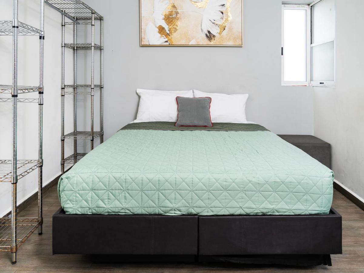 Adhoc Express Hotell Monterrey Eksteriør bilde