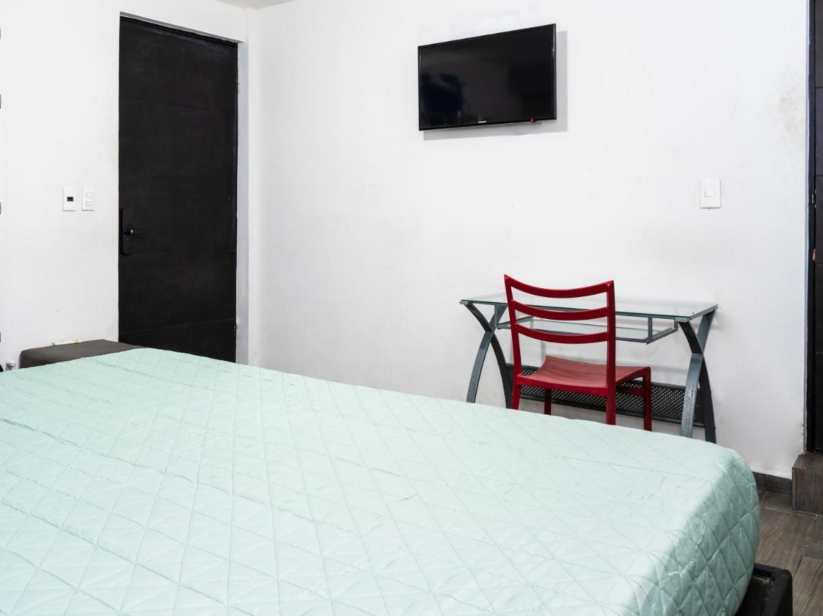 Adhoc Express Hotell Monterrey Eksteriør bilde