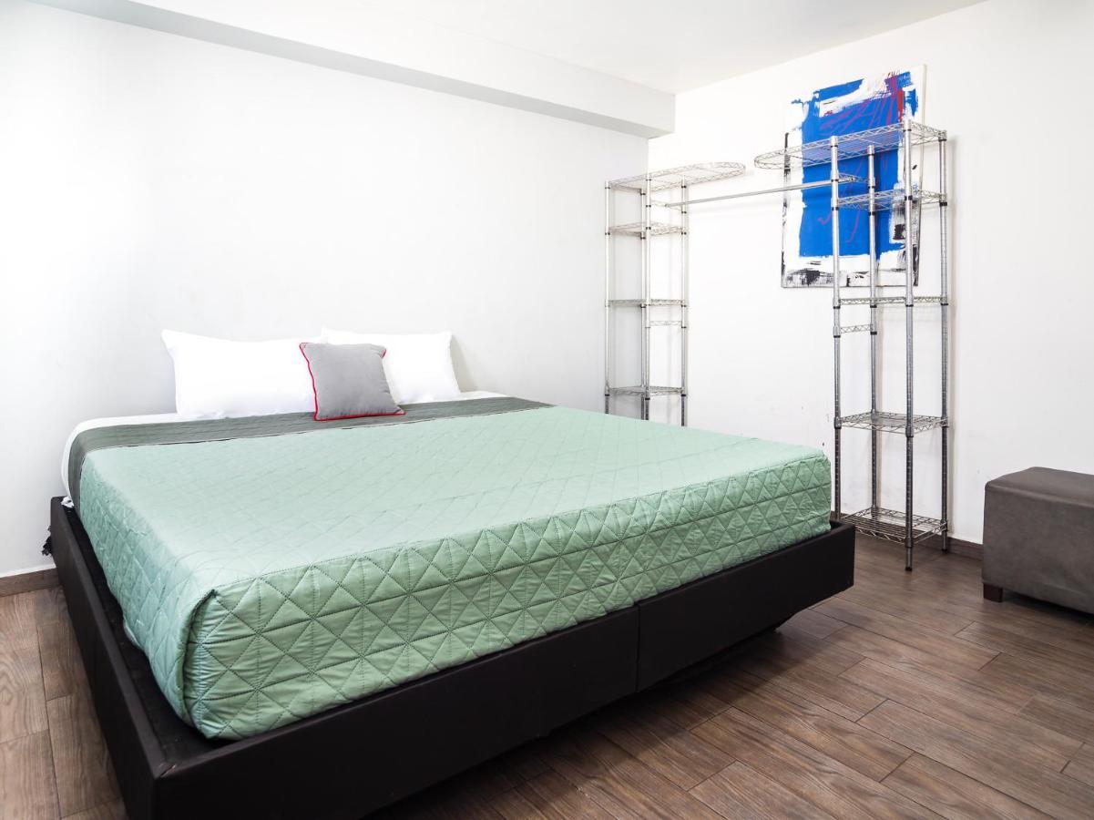Adhoc Express Hotell Monterrey Eksteriør bilde